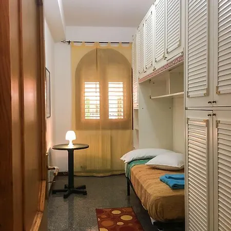 Casa Del Viaggiatore Apartment *